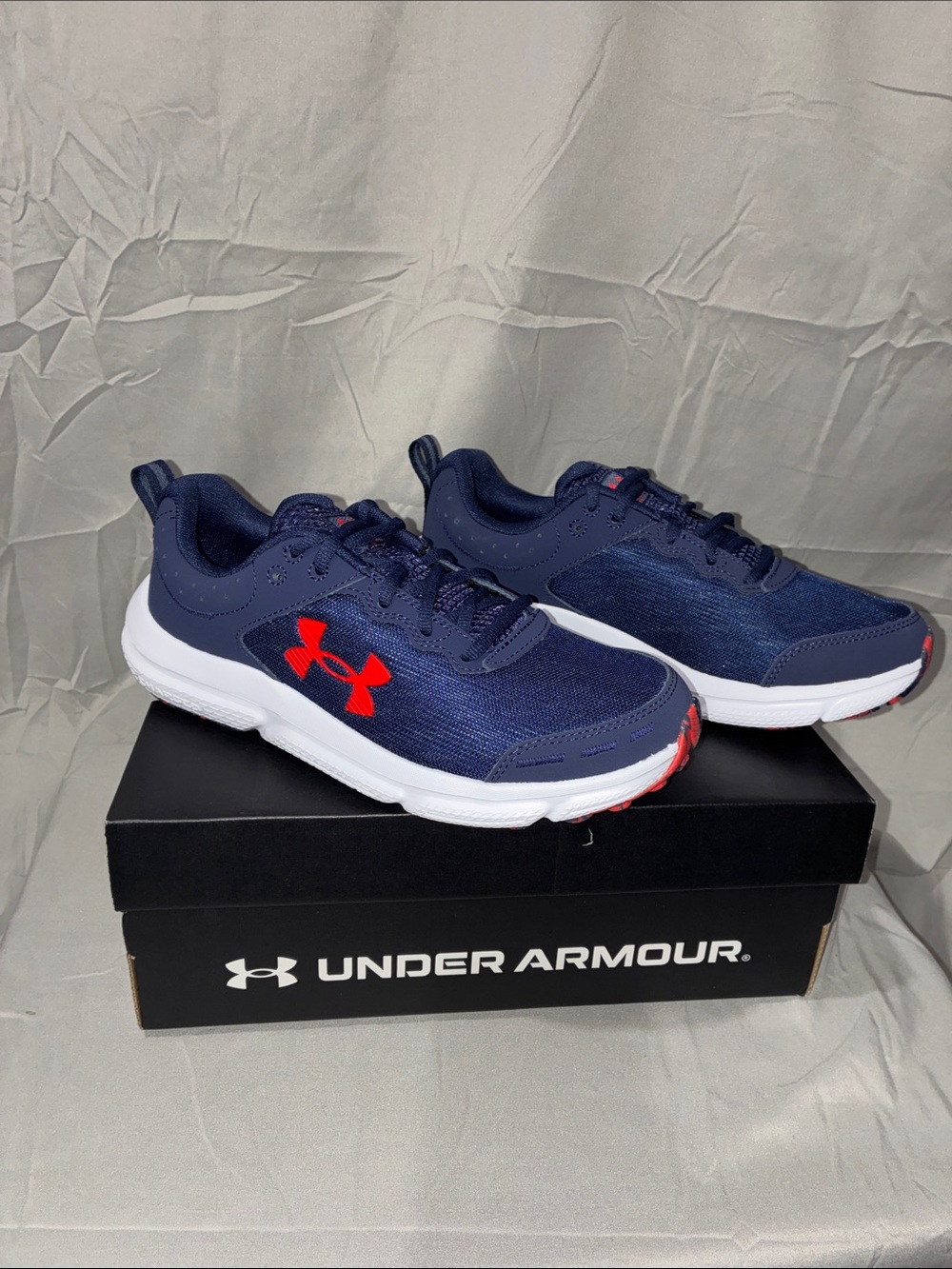 New Under Armour Mens Navy and Red Low-Top Athletic Sneakers